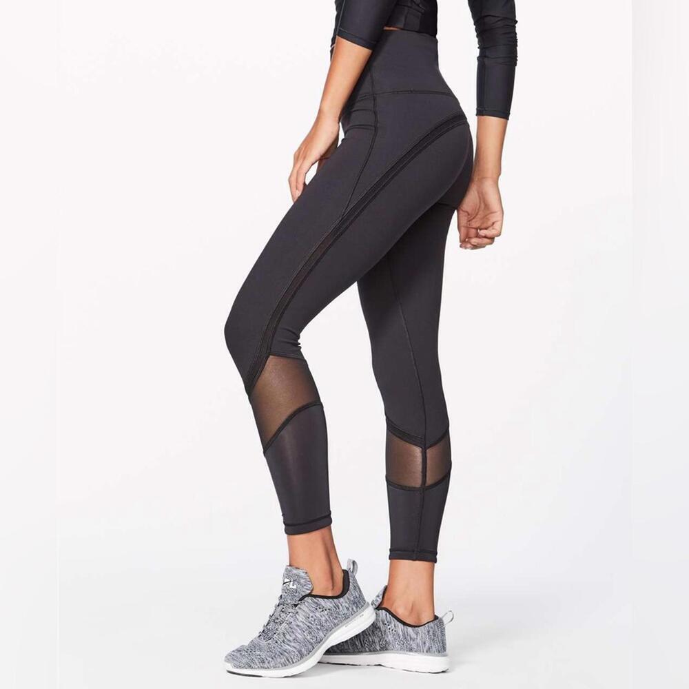 1 Lululemon Fresh In Mesh Tight (25") - Black - Picture 2 of 9